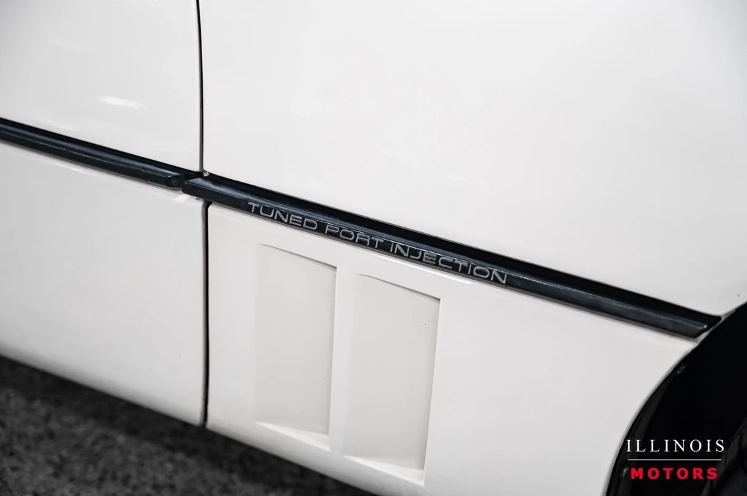 1988 Chevrolet Corvette C4 - Image 14 of 21