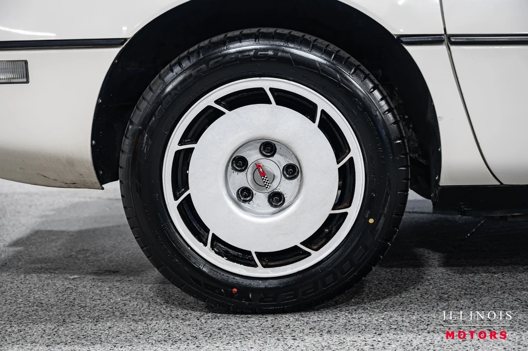 1988 Chevrolet Corvette C4 - Image 12 of 21