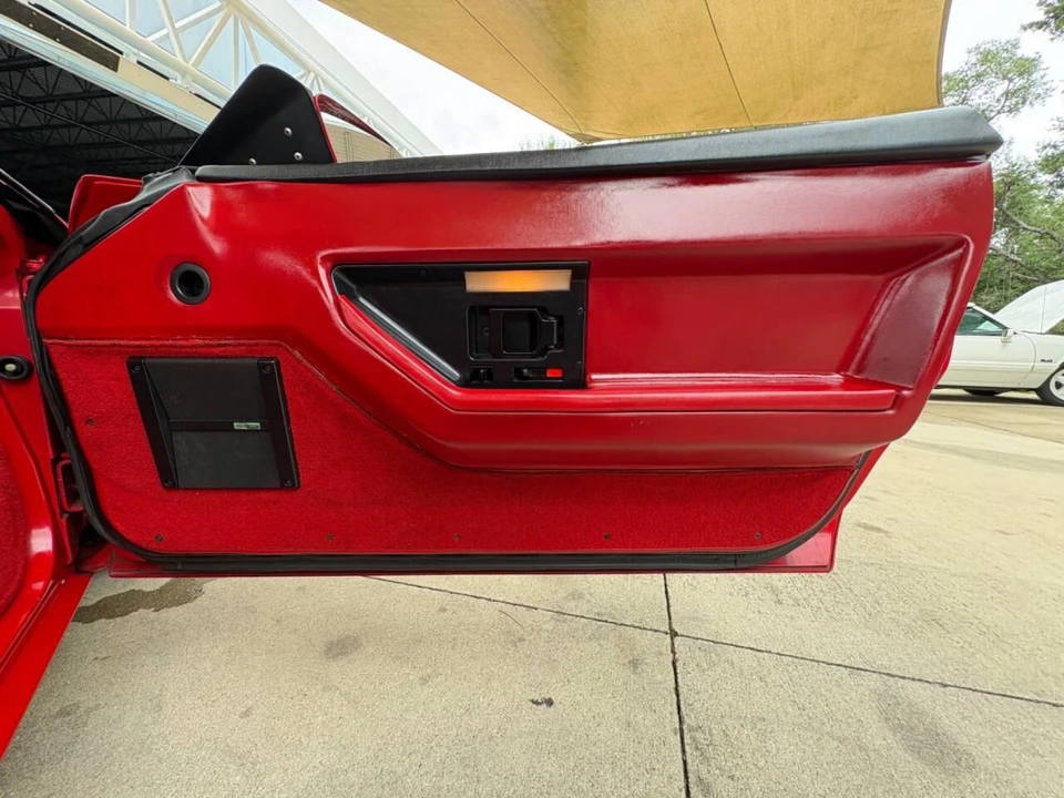 1988 Chevrolet Corvette C4 - Image 29 of 31