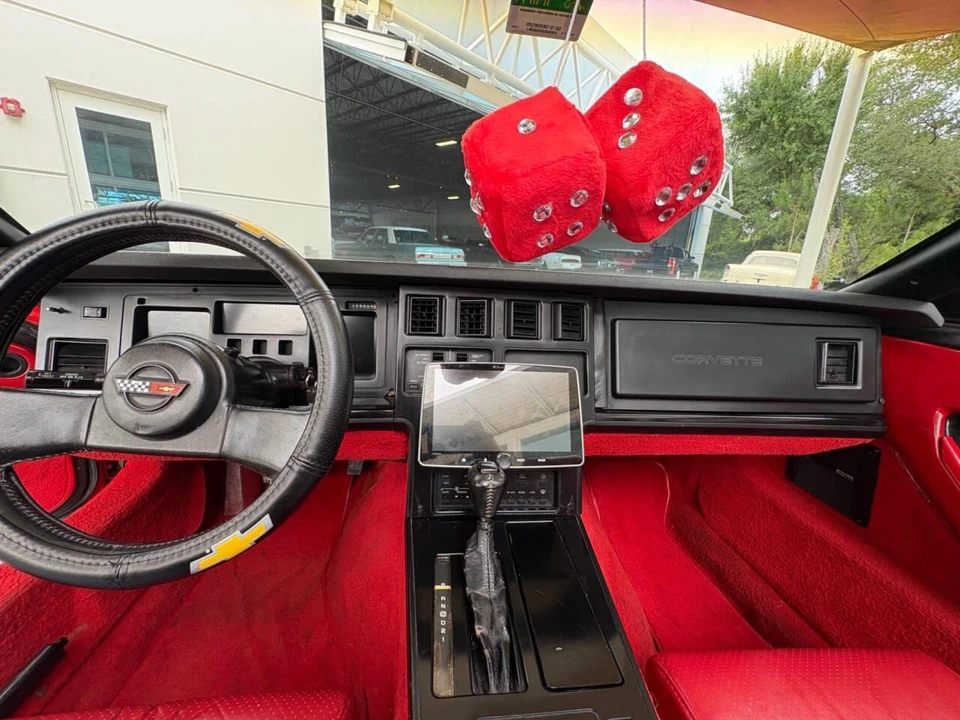 1988 Chevrolet Corvette C4 - Image 28 of 31