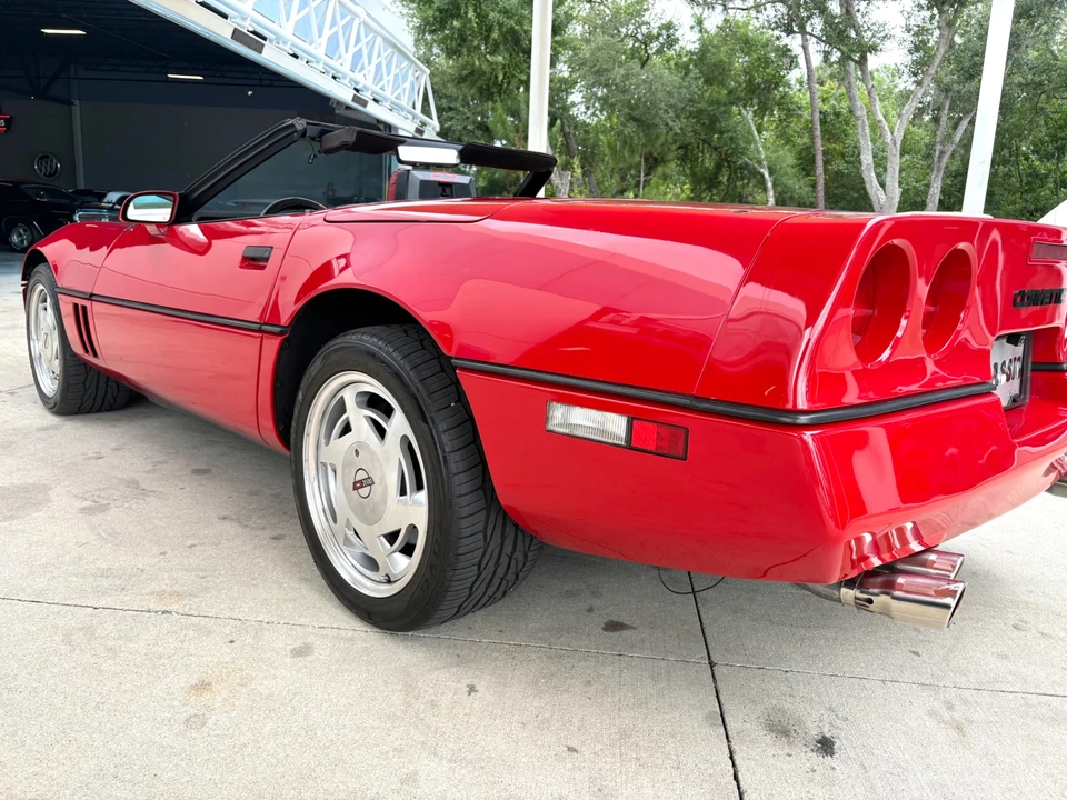 1988 Chevrolet Corvette C4 - Image 16 of 31