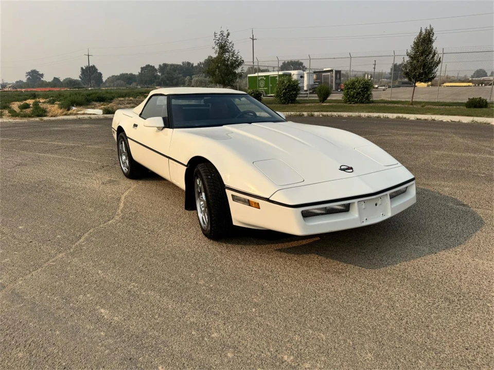 1988 Chevrolet Corvette C4 - Image 2 of 20