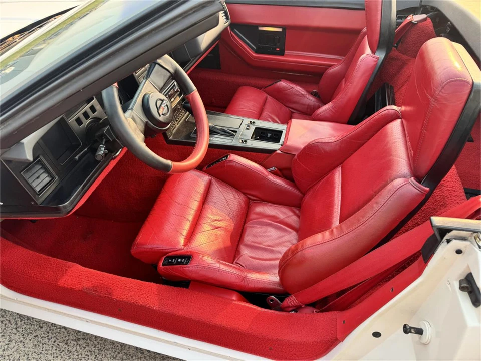 1988 Chevrolet Corvette C4 - Image 10 of 20