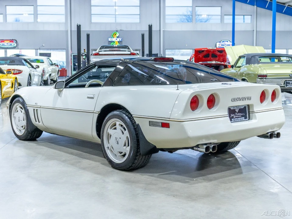 1988 Chevrolet Corvette C4 - Image 13 of 21