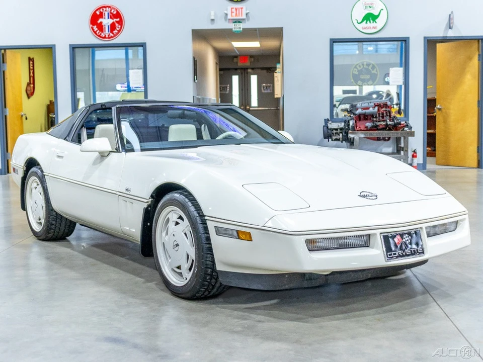 1988 Chevrolet Corvette C4 - Image 9 of 21