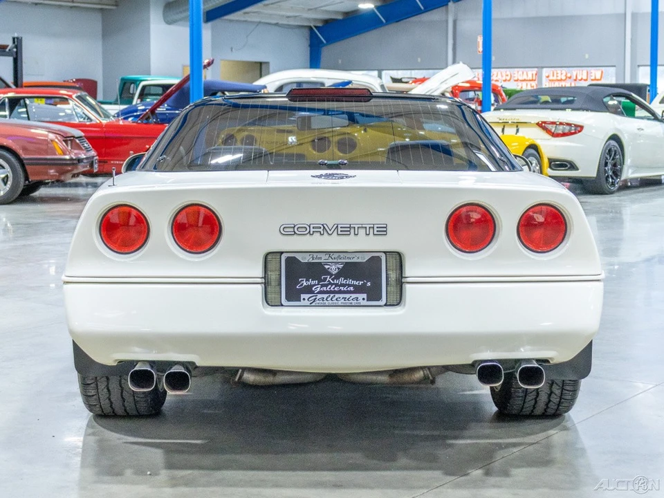 1988 Chevrolet Corvette C4 - Image 14 of 21