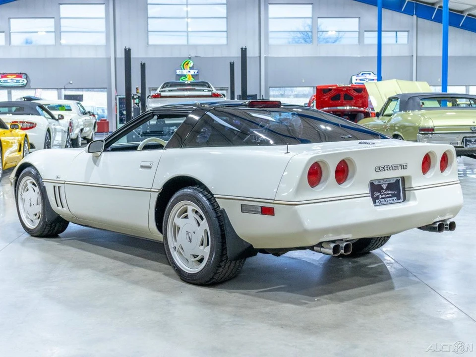 1988 Chevrolet Corvette C4 - Image 5 of 24