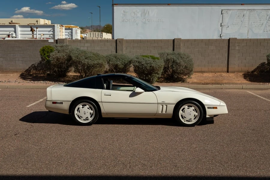 1988 Chevrolet Corvette C4 - Image 2 of 25