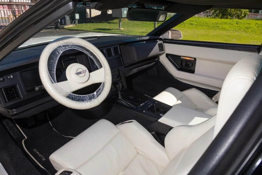 1988 Chevrolet Corvette C4 - Image 18 of 29