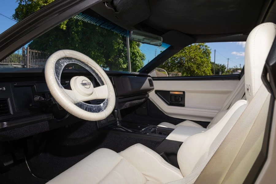 1988 Chevrolet Corvette C4 - Image 21 of 29