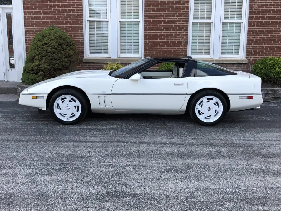 1988 Chevrolet Corvette C4 - Image 2 of 7