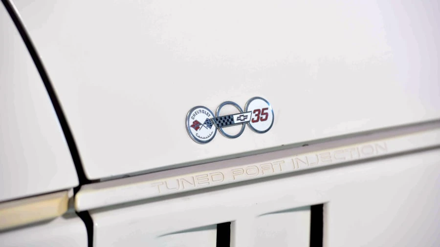 1988 Chevrolet Corvette C4 - Image 10 of 12