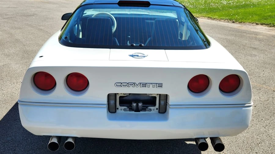 1988 Chevrolet Corvette C4 - Image 5 of 19