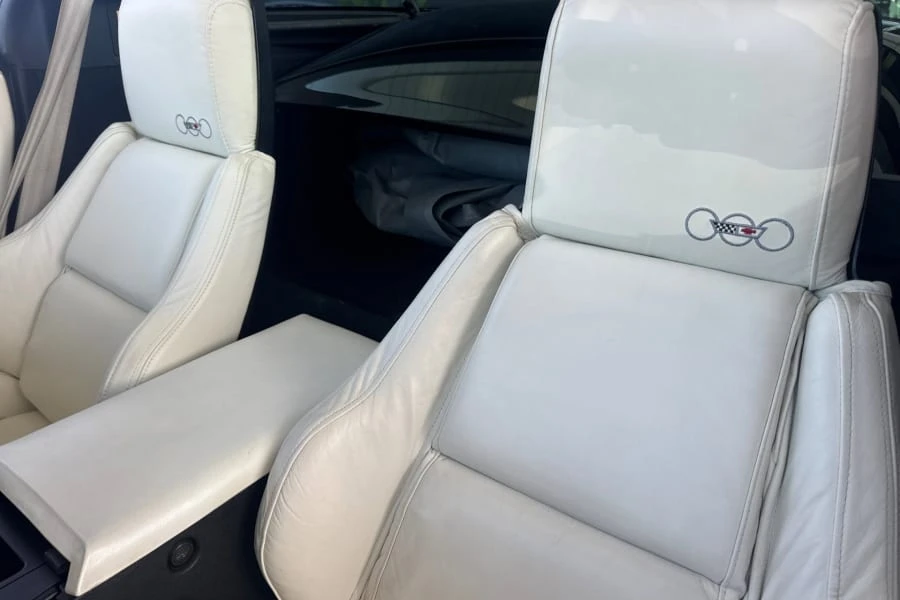 1988 Chevrolet Corvette C4 - Image 10 of 23