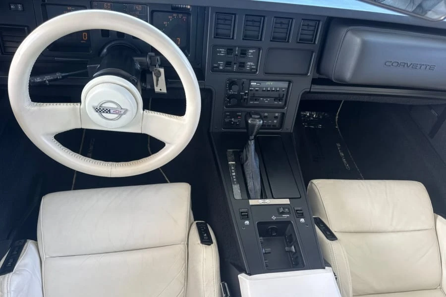 1988 Chevrolet Corvette C4 - Image 18 of 23