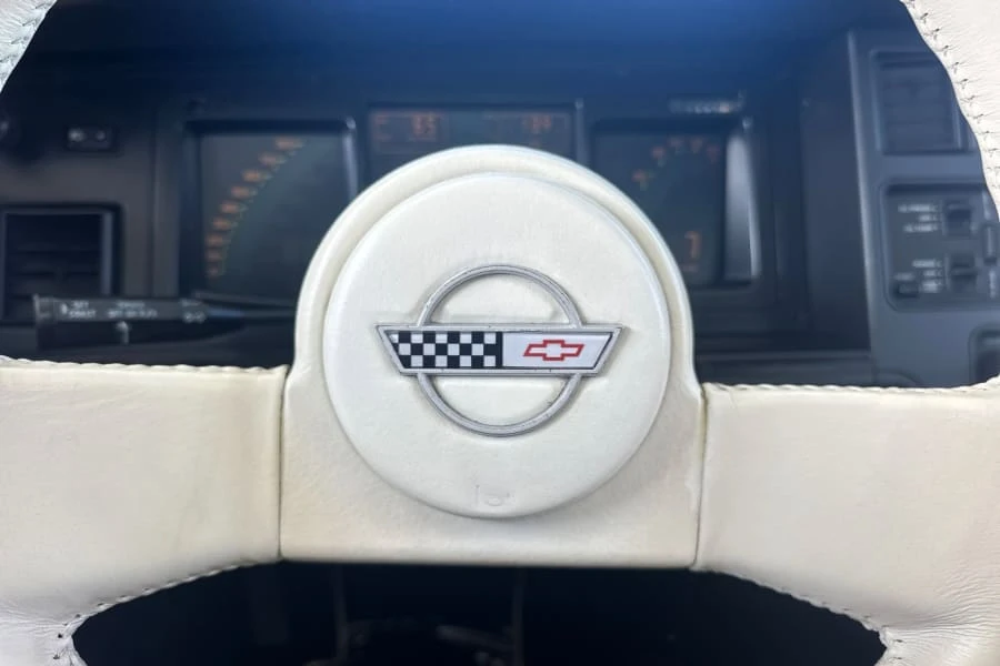 1988 Chevrolet Corvette C4 - Image 9 of 23