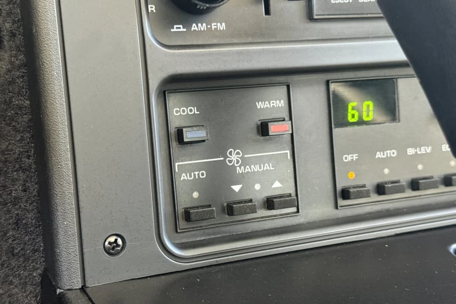 1988 Chevrolet Corvette C4 - Image 21 of 23