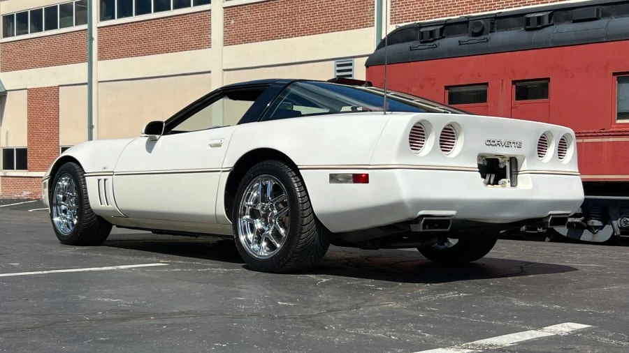 1988 Chevrolet Corvette C4 - Image 3 of 12