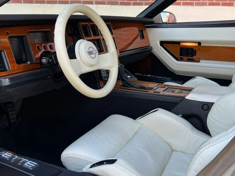 1988 Chevrolet Corvette C4 - Image 8 of 12