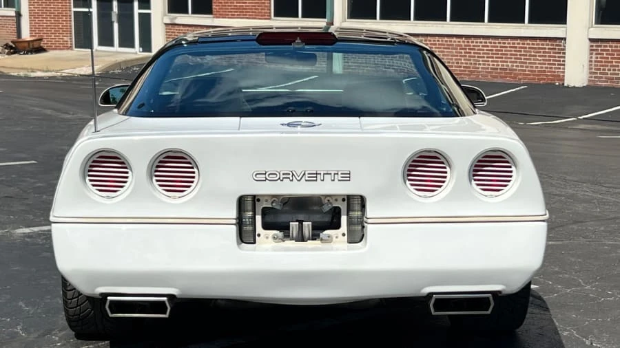 1988 Chevrolet Corvette C4 - Image 5 of 12
