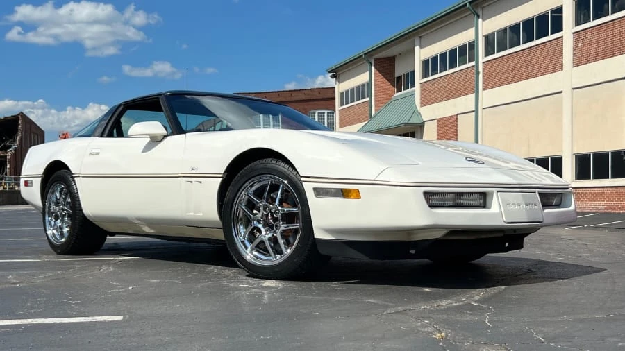 1988 Chevrolet Corvette C4 - Image 6 of 12