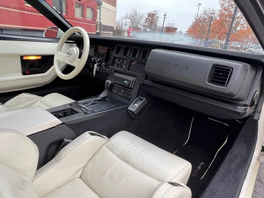 1988 Chevrolet Corvette C4 - Image 8 of 10