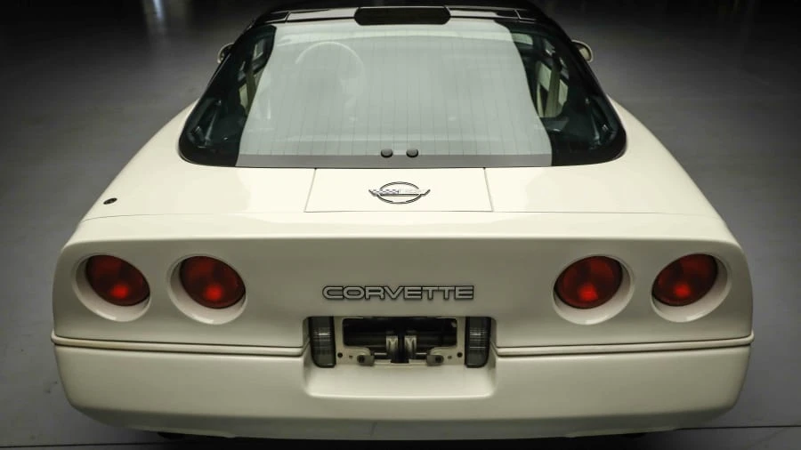 1988 Chevrolet Corvette C4 - Image 21 of 30