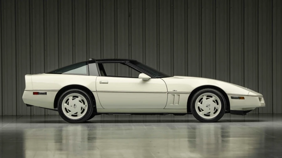 1988 Chevrolet Corvette C4 - Image 29 of 30