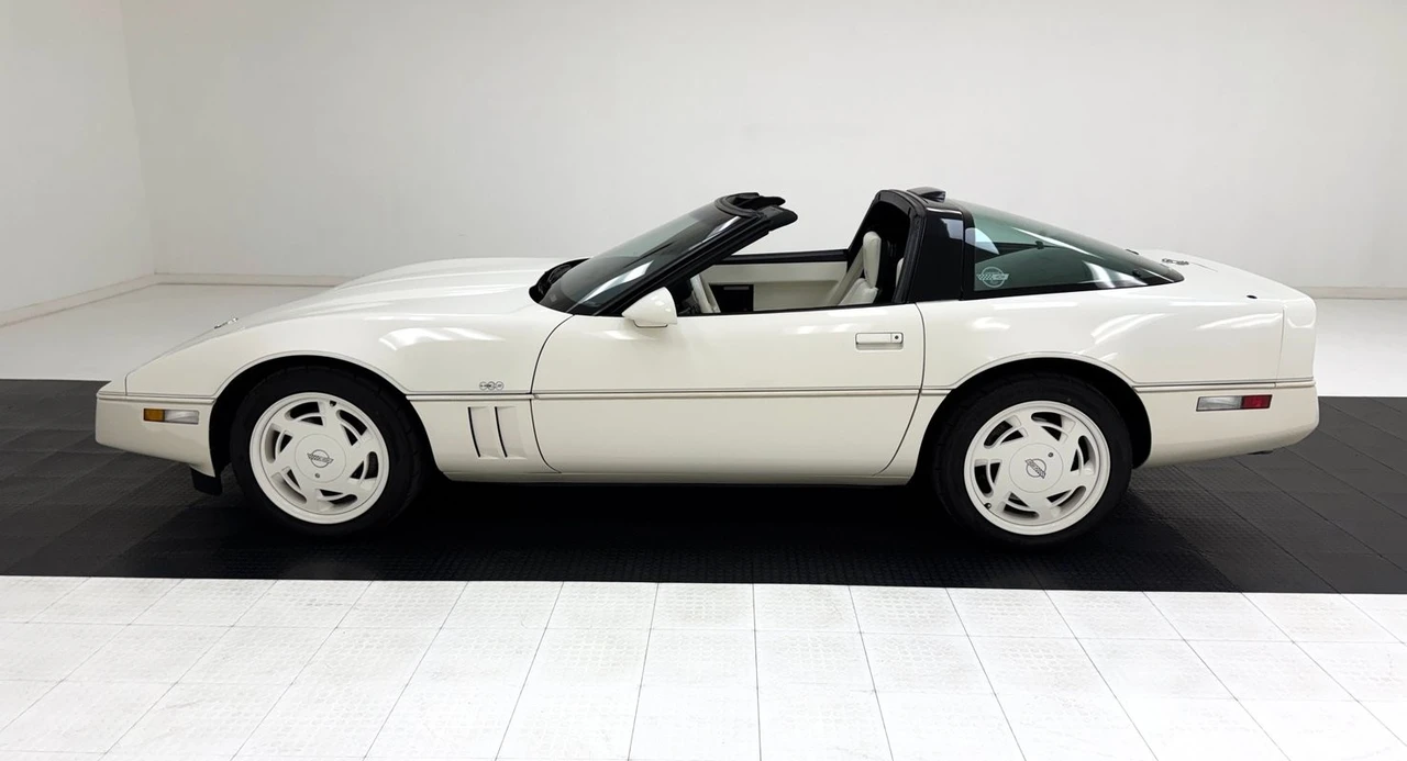 1988 Chevrolet - Image 4 of 31