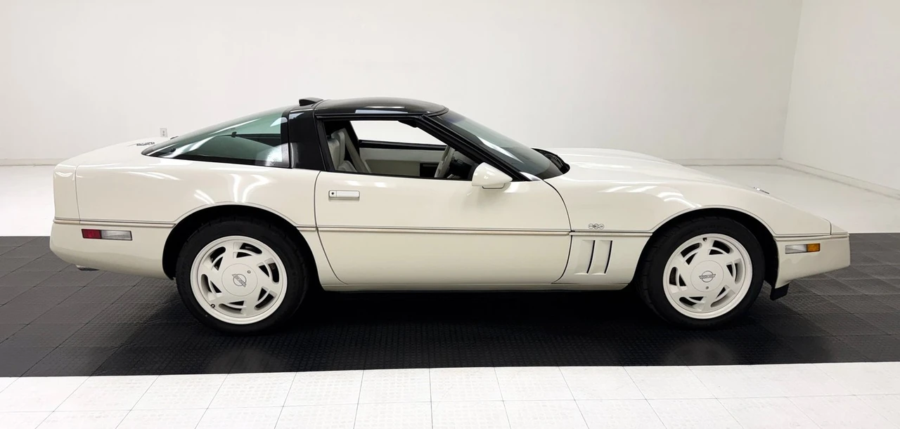 1988 Chevrolet - Image 9 of 31