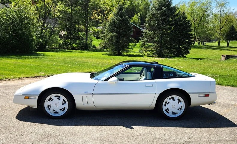 1988 Chevrolet Corvette C4 - Image 3 of 21