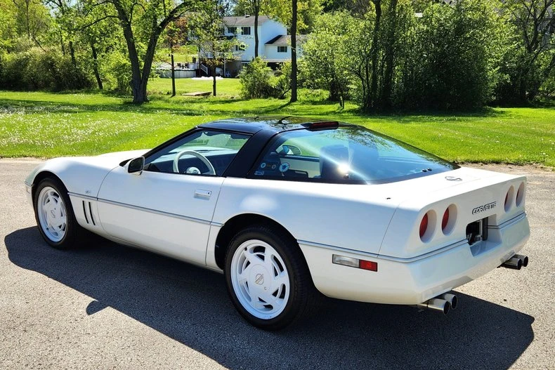 1988 Chevrolet Corvette C4 - Image 4 of 21