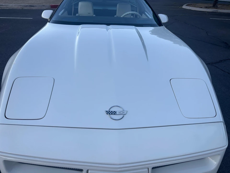 1988 Chevrolet Corvette C4 - Image 16 of 31