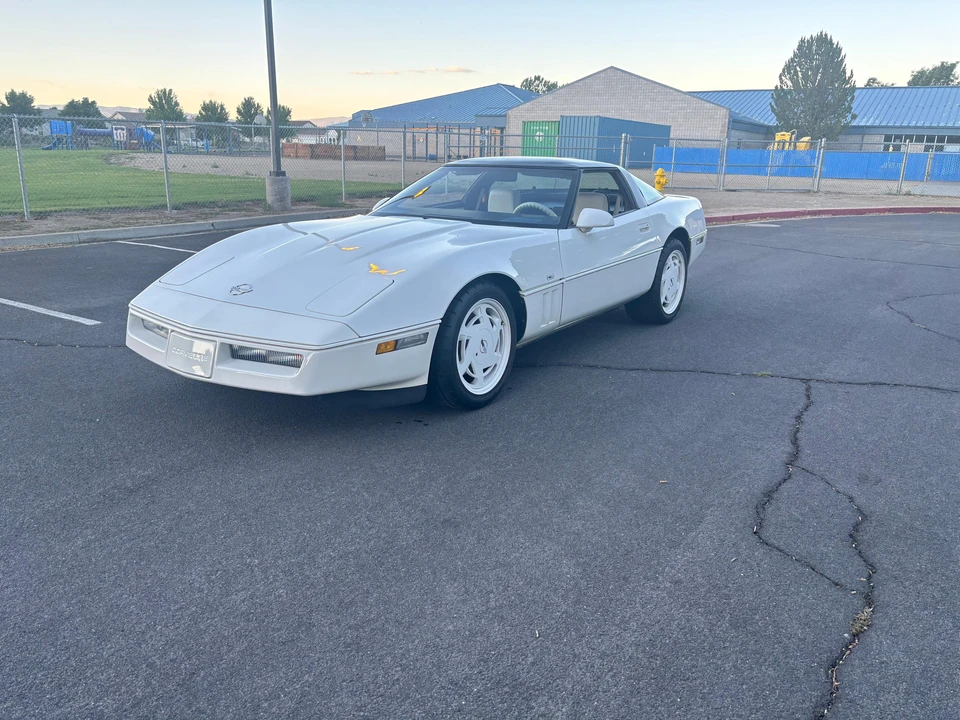1988 Chevrolet Corvette C4 - Image 6 of 31