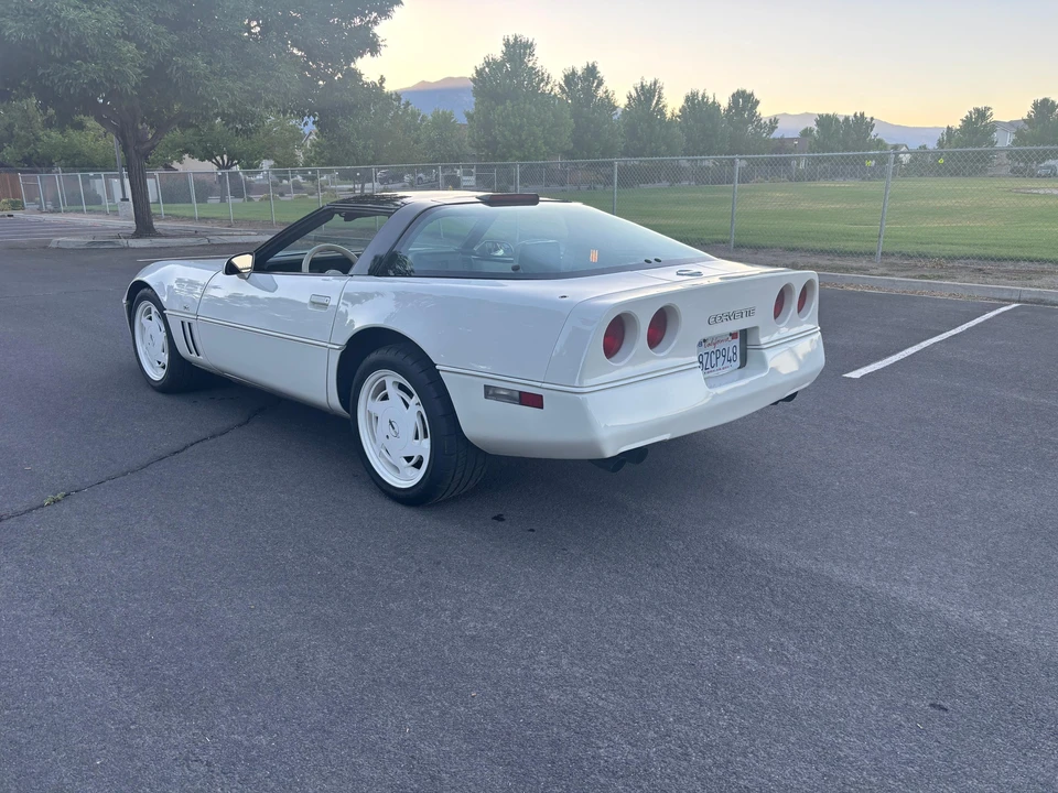 1988 Chevrolet Corvette C4 - Image 7 of 31
