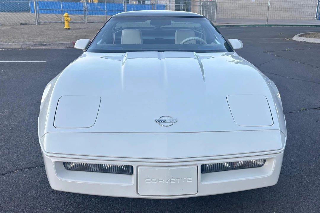 1988 Chevrolet Corvette C4 - Image 2 of 31