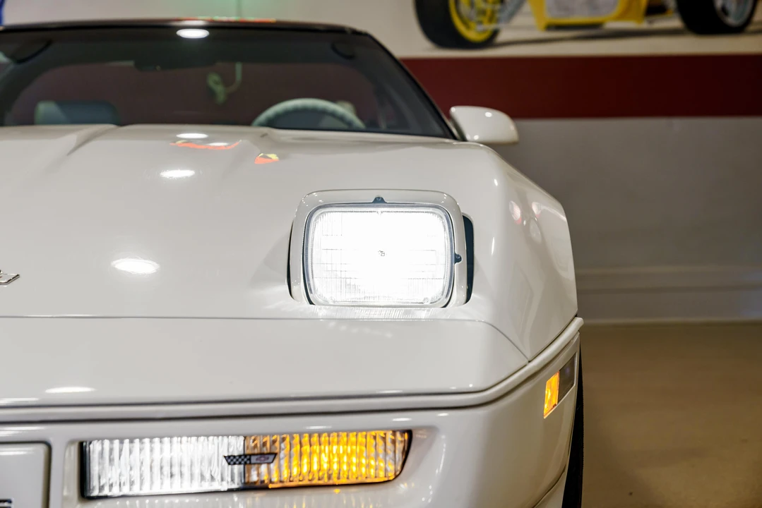 1988 Chevrolet Corvette C4 - Image 21 of 31