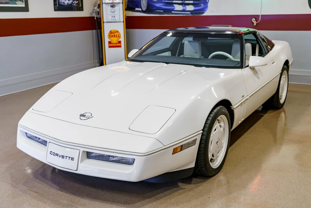 1988 Chevrolet Corvette C4 - Image 8 of 31