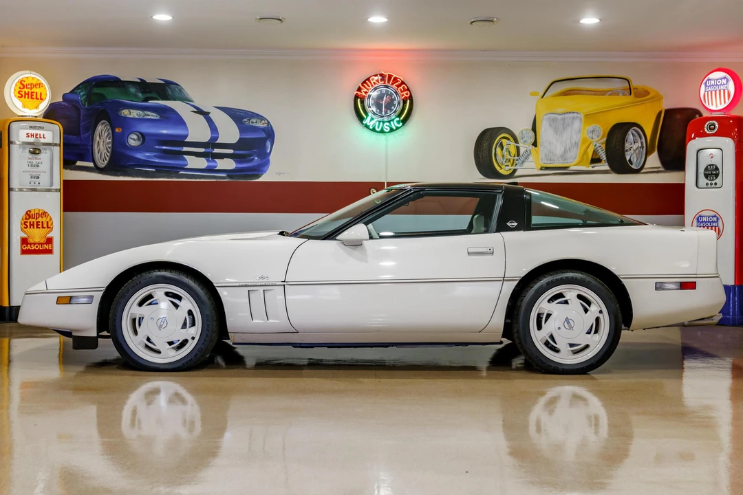 1988 Chevrolet Corvette C4 - Image 3 of 31