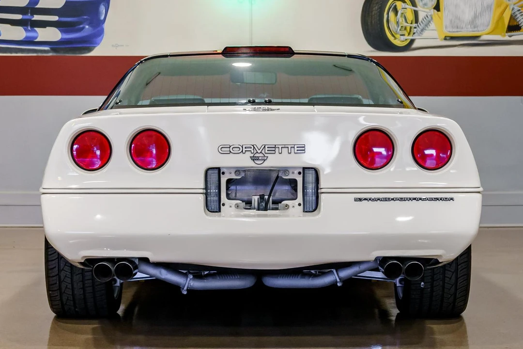 1988 Chevrolet Corvette C4 - Image 5 of 31