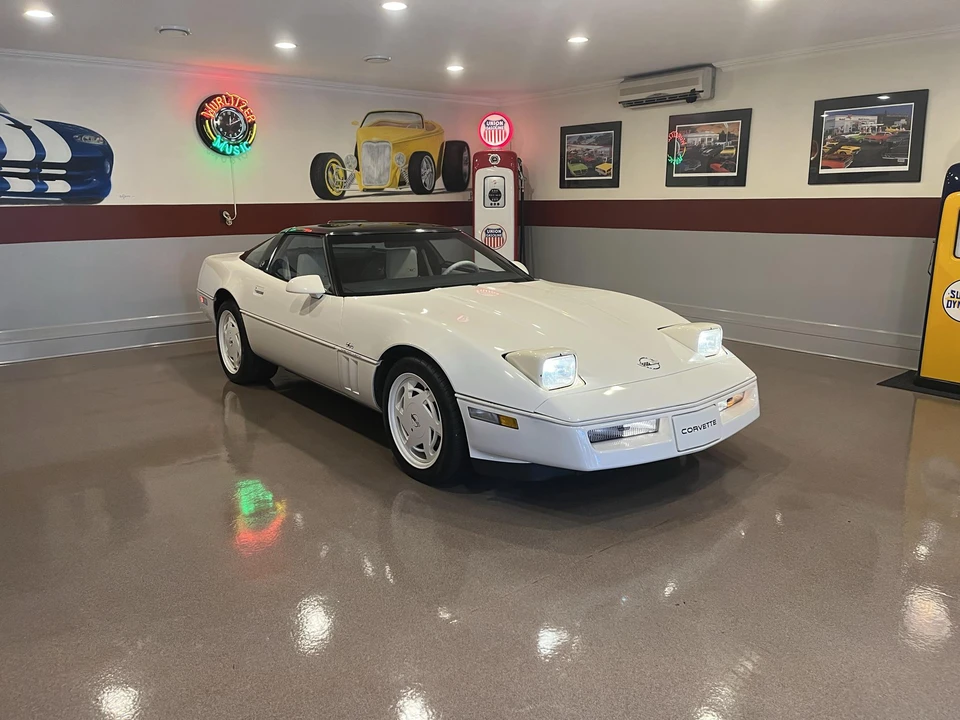 1988 Chevrolet Corvette C4 - Image 15 of 31
