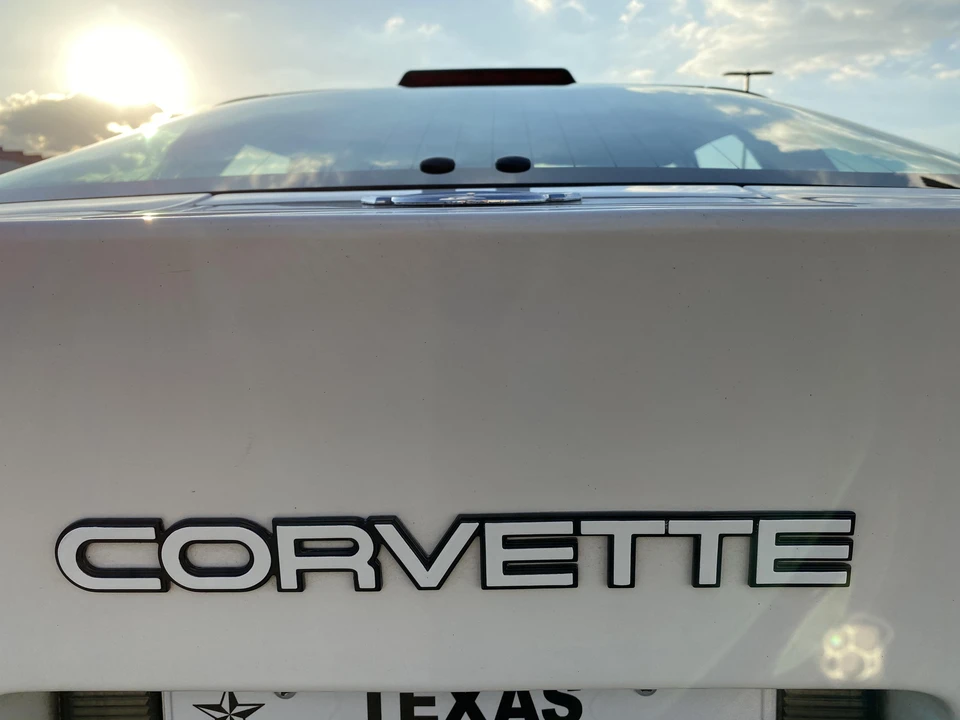 1988 Chevrolet Corvette C4 - Image 19 of 31