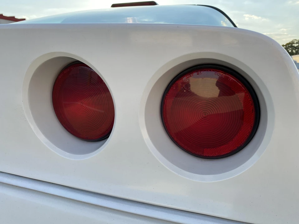 1988 Chevrolet Corvette C4 - Image 22 of 31