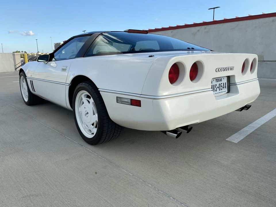 1988 Chevrolet Corvette C4 - Image 4 of 31