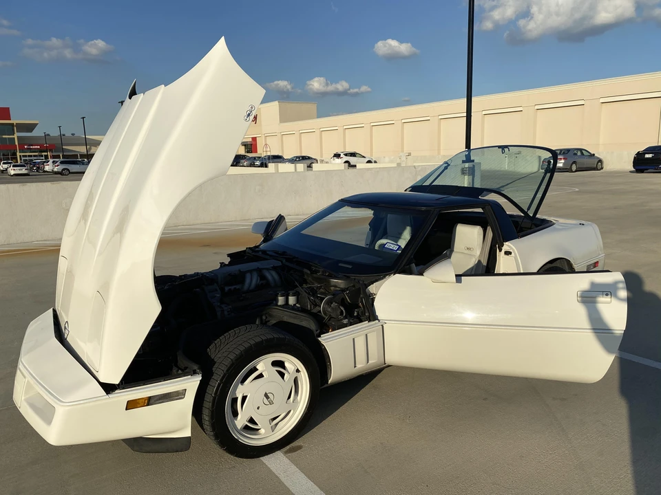 1988 Chevrolet Corvette C4 - Image 29 of 31