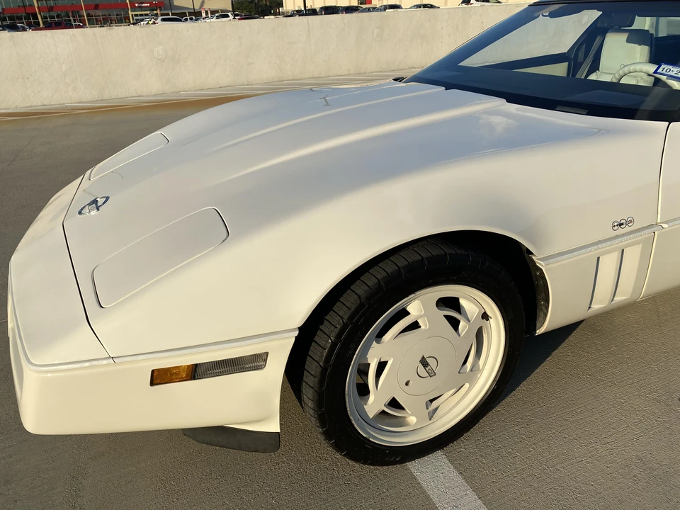 1988 Chevrolet Corvette C4 - Image 30 of 31