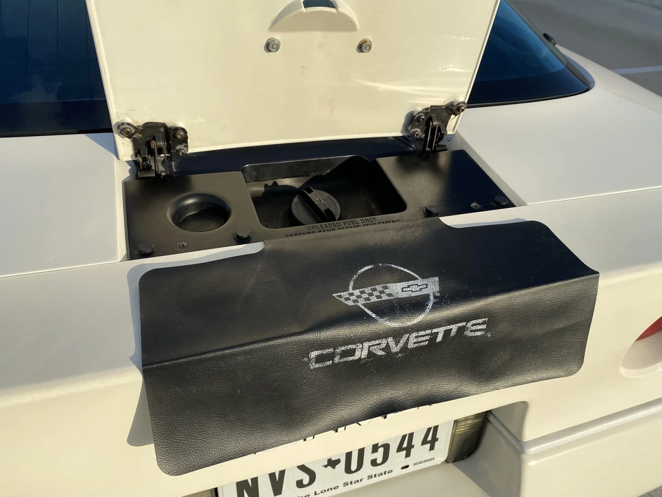 1988 Chevrolet Corvette C4 - Image 18 of 31