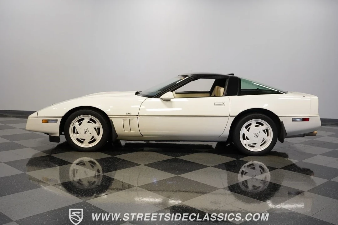 1988 Chevrolet Corvette C4 - Image 8 of 12