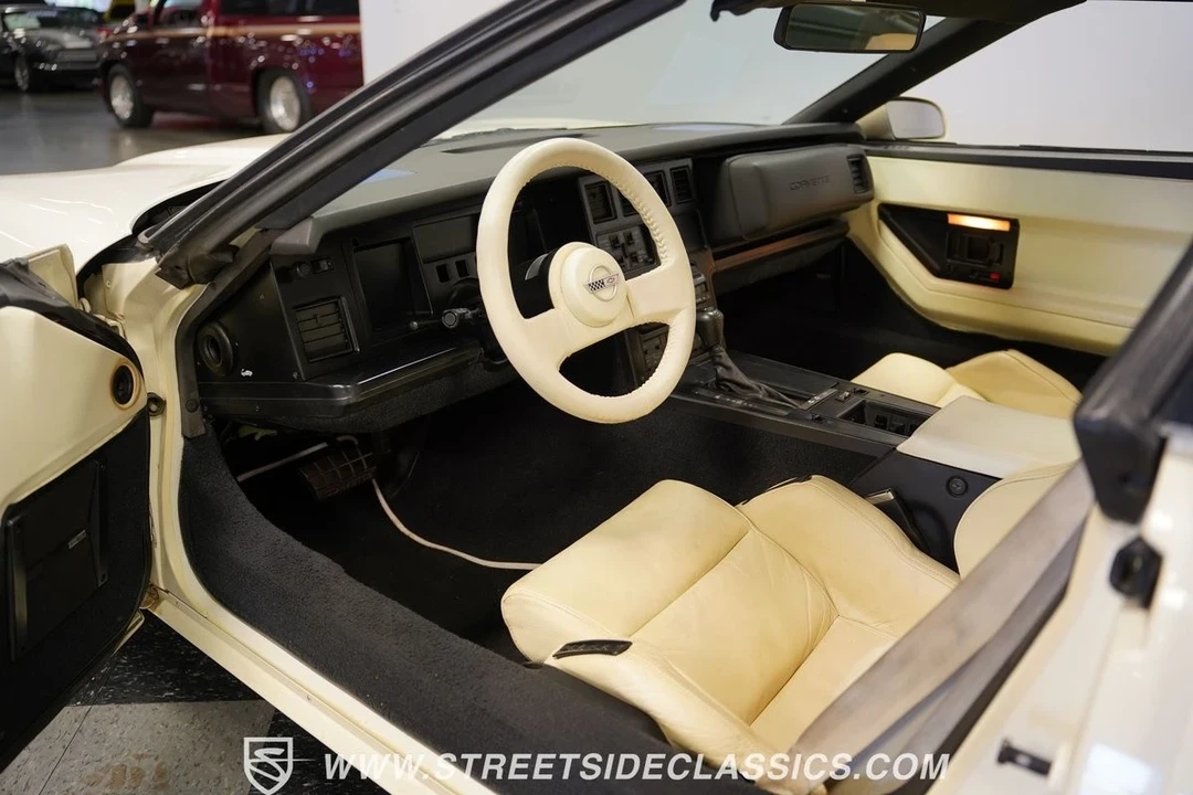 1988 Chevrolet Corvette C4 - Image 5 of 12
