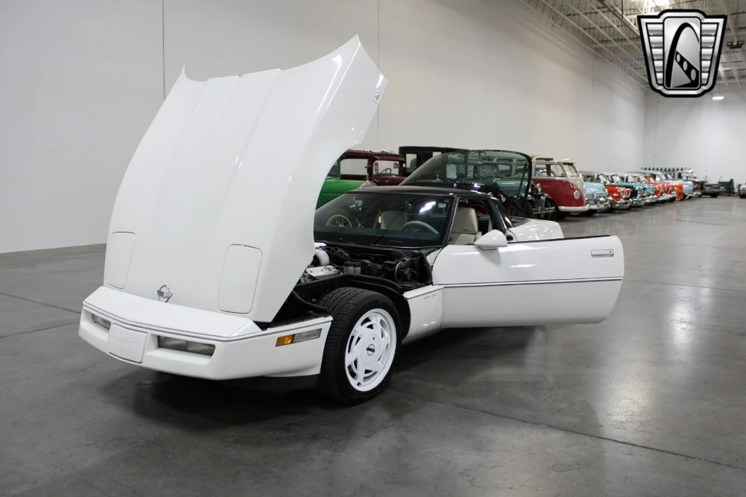 1988 Chevrolet Corvette C4 - Image 8 of 12